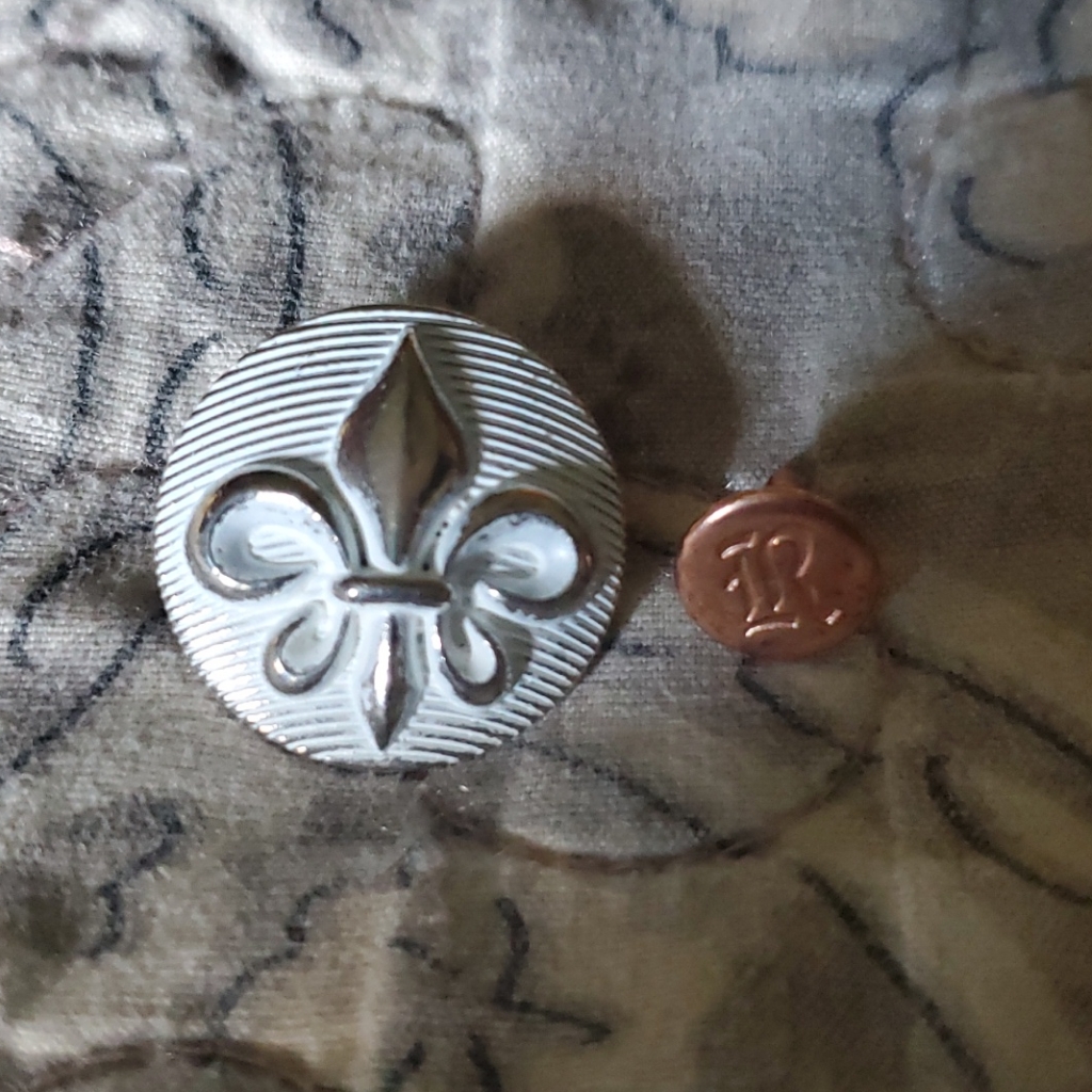 Rr Button